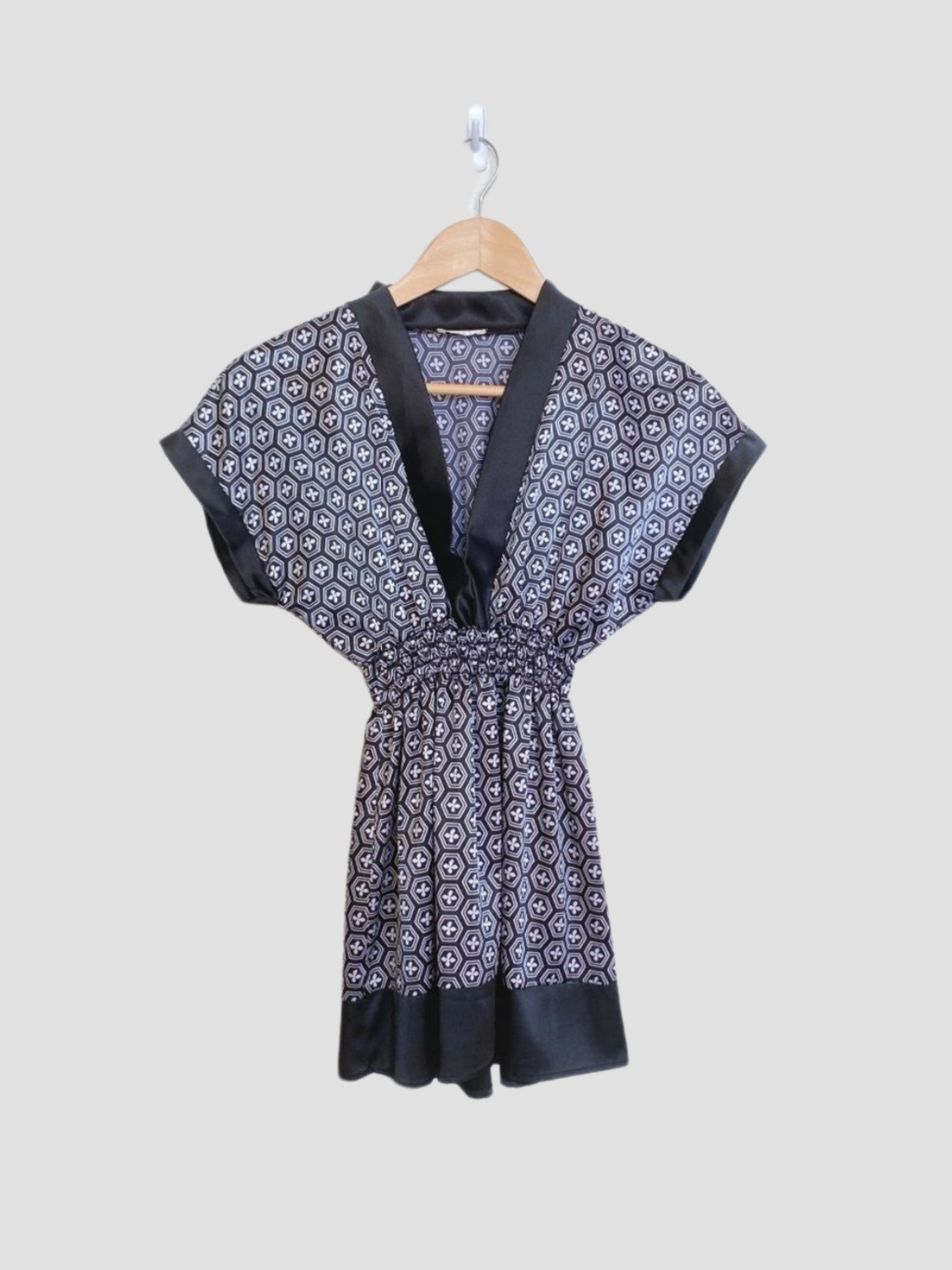 Silky Blouse (Medium)