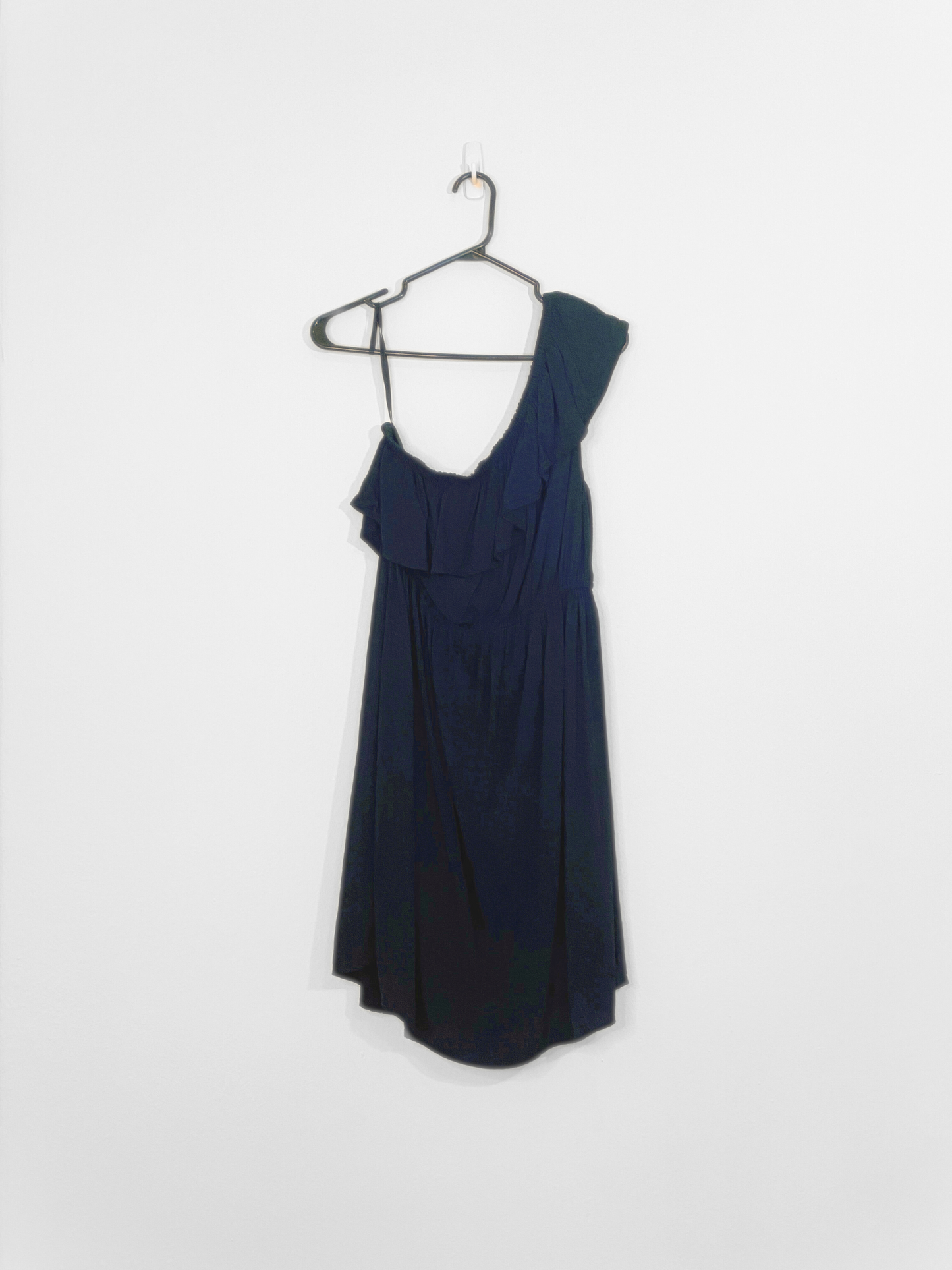 Black One-Shoulder Dress (Medium)