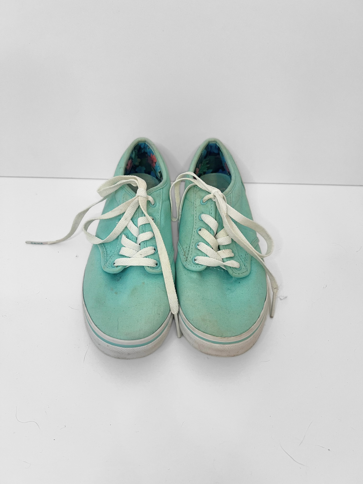 Teal Sneakers (Size 7.5)
