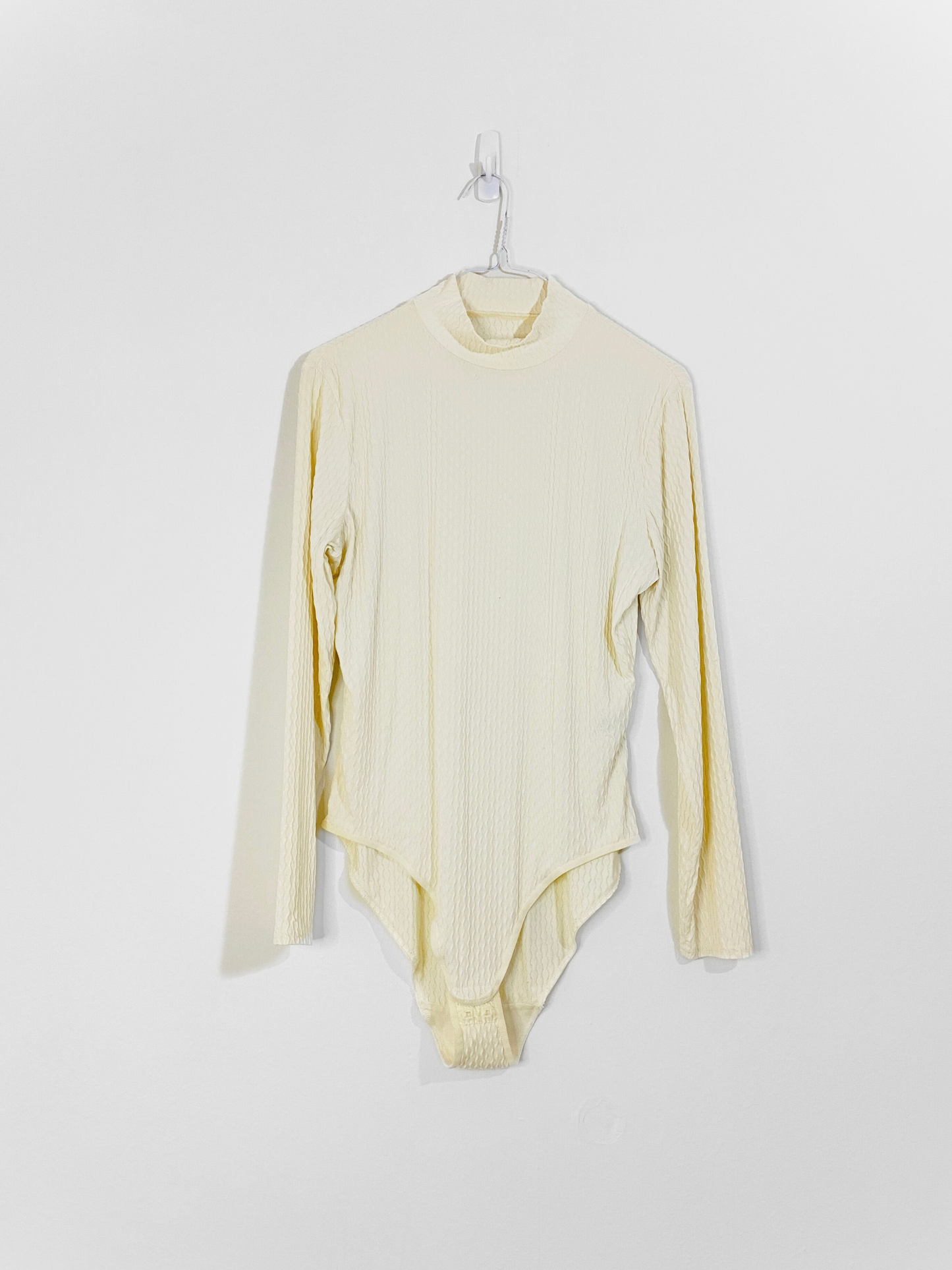 Textured Off White Bodysuit (Large)
