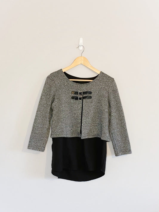 Haut gris et noir (grand)