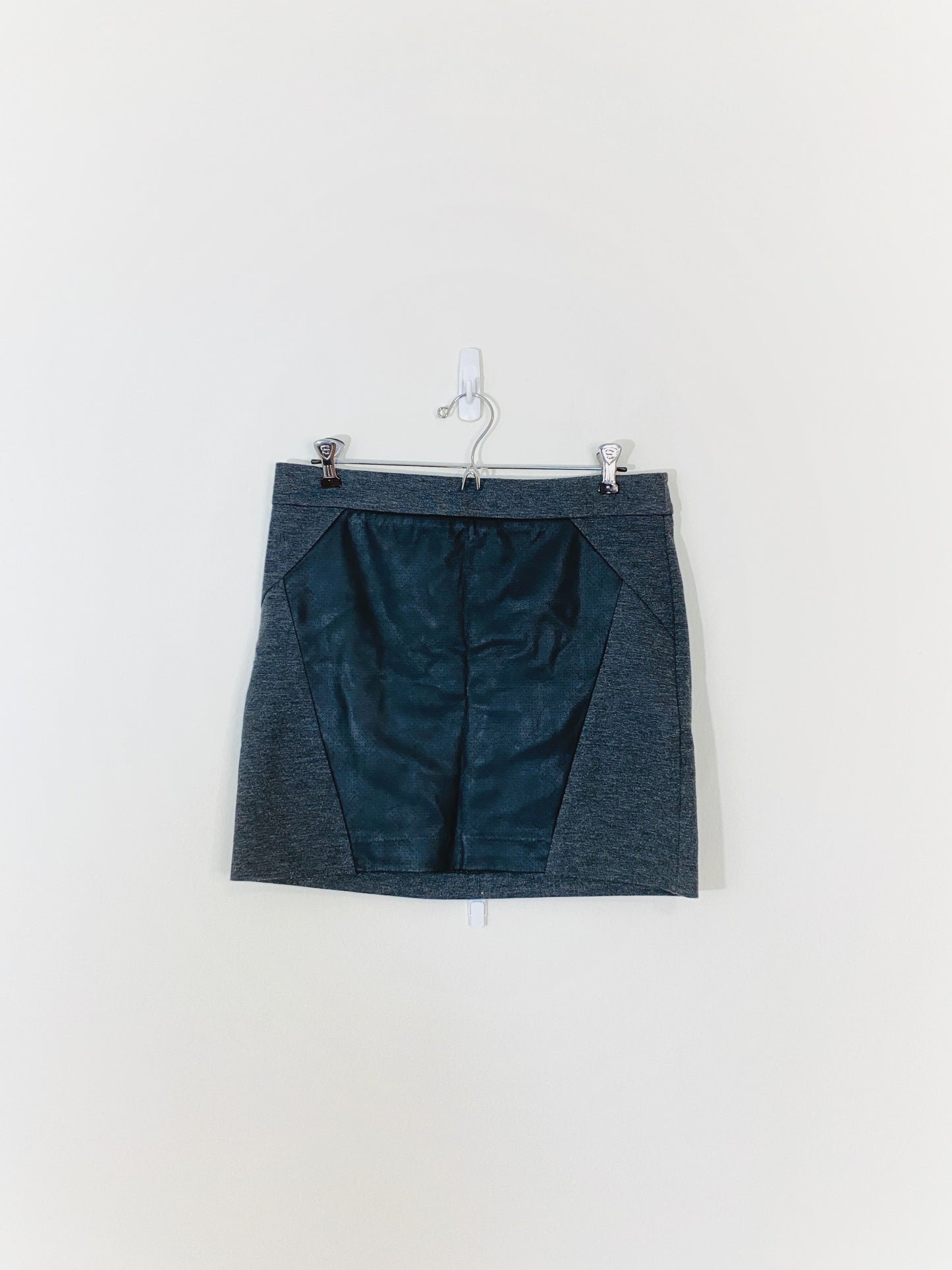 Minijupe anthracite (grande)