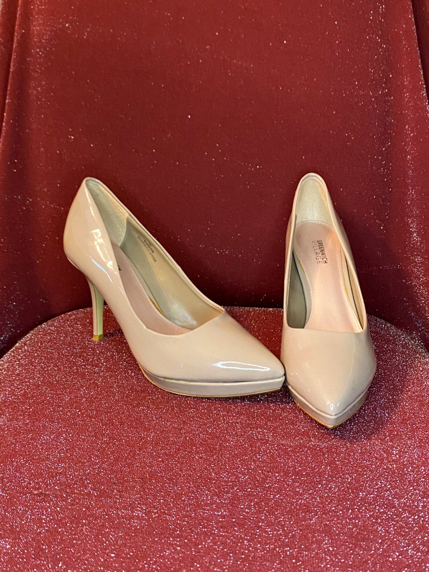 Escarpins Nude (Taille 38/7.5)