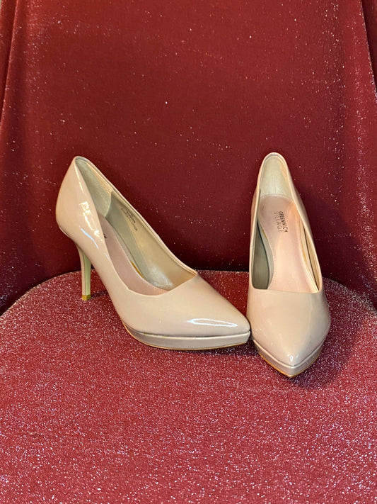 Escarpins Nude (Taille 38/7.5)
