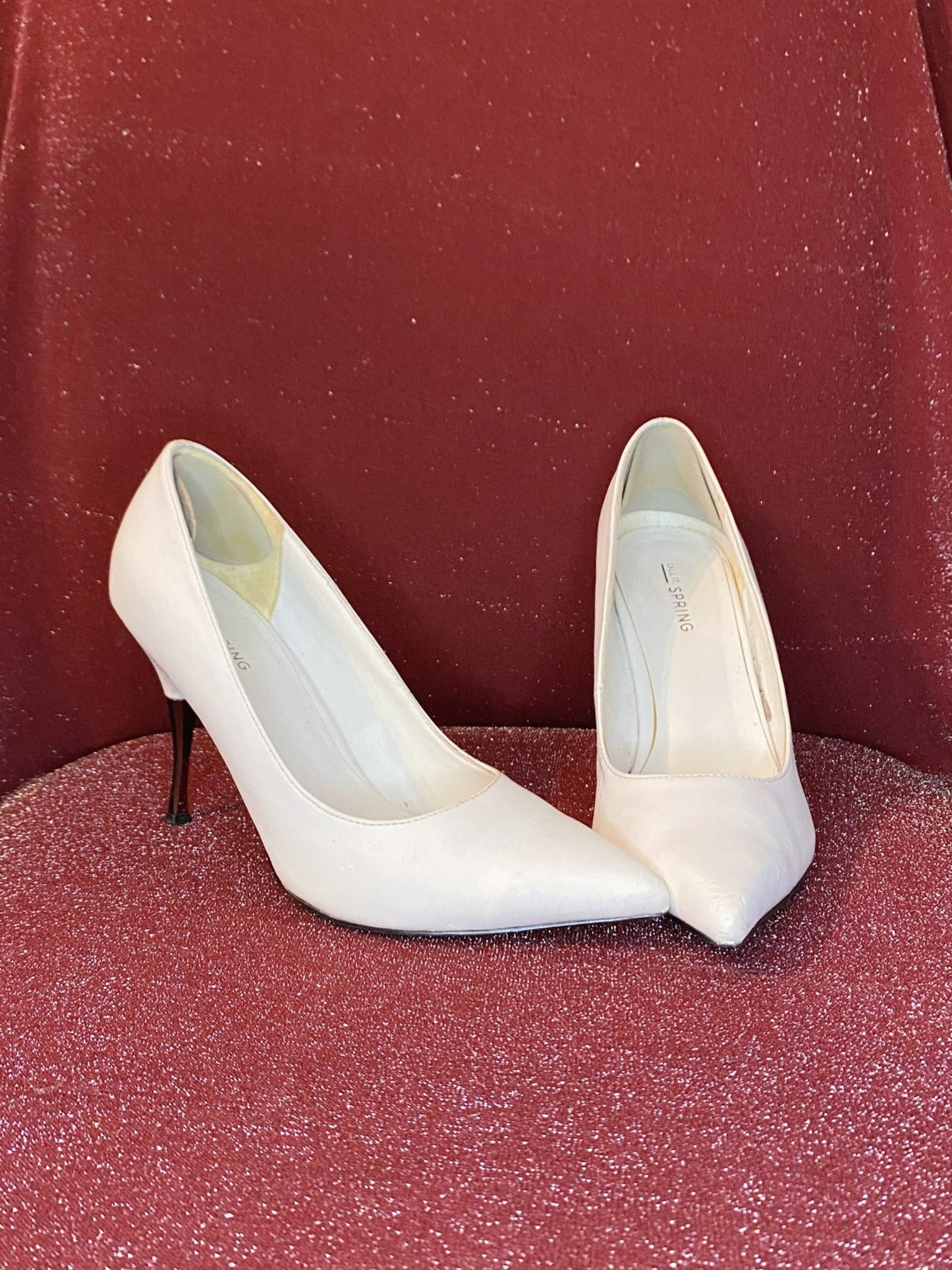 Escarpins blancs (taille 7,5)