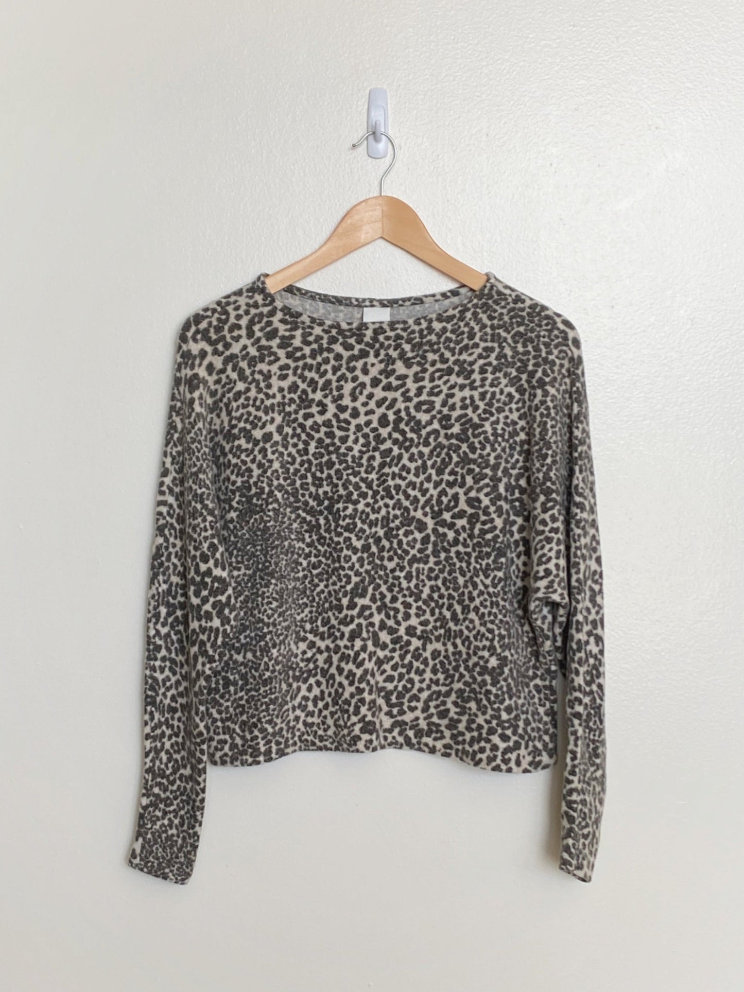 Leopard Print Pullover (XS)