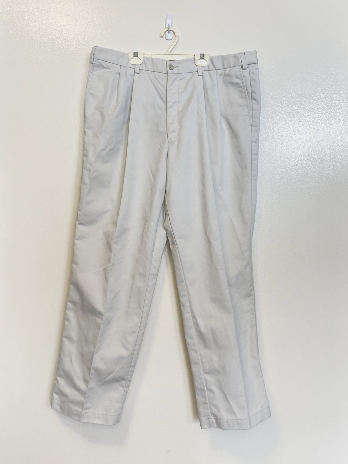 Classic Light Dockers (W40 L30)