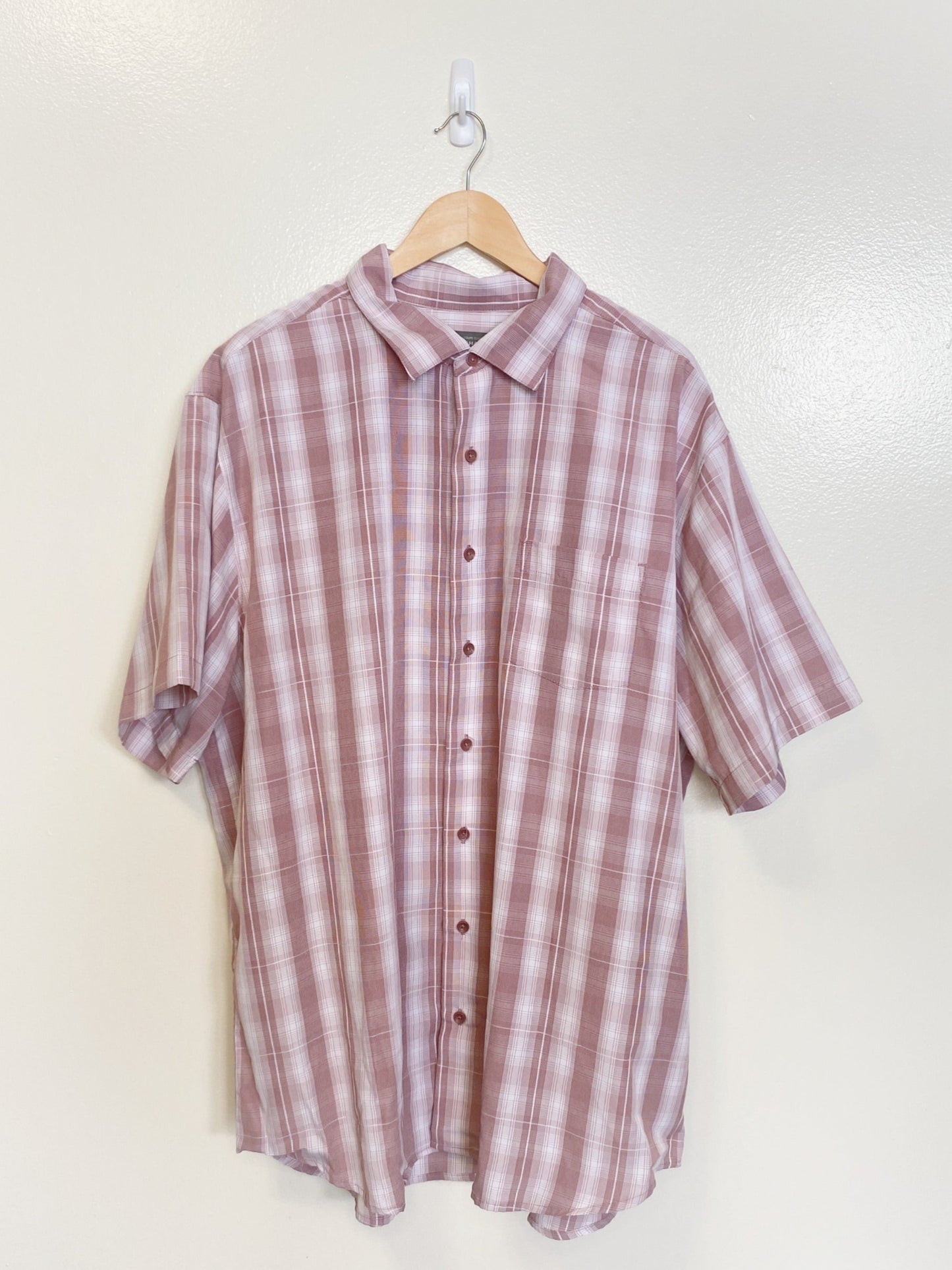 Chemise boutonnée rose (2X)