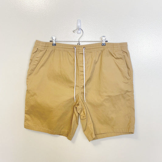 Tan Casual Shorts (XL)