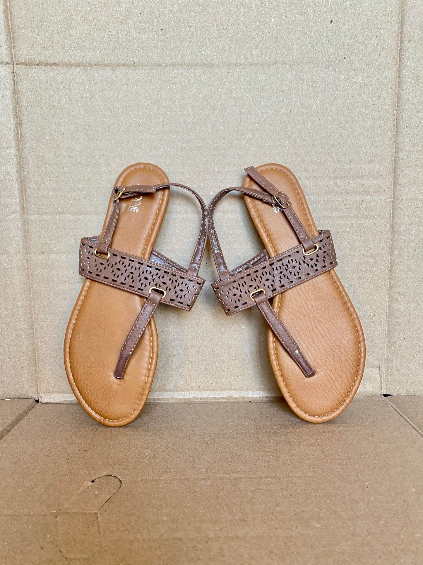 Sandales gladiateur (taille 9)