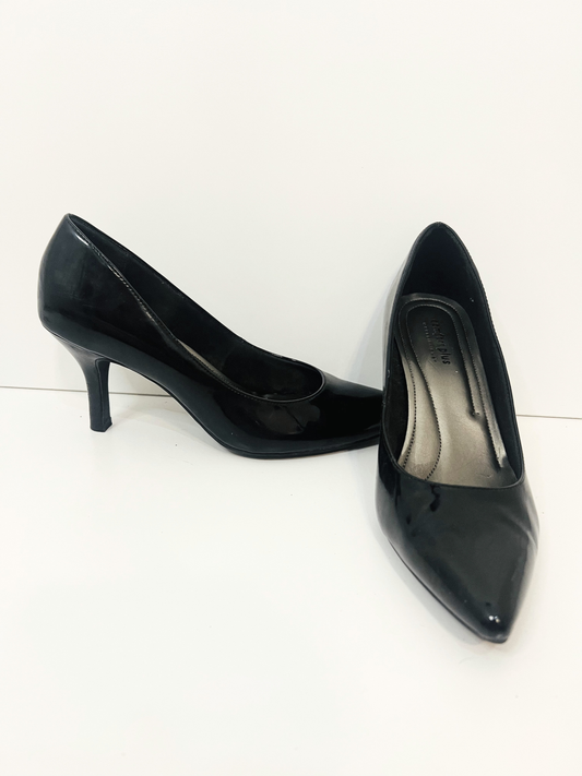 Black Heels (Size 8.5)