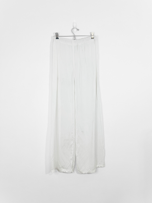 White Pants (Medium)