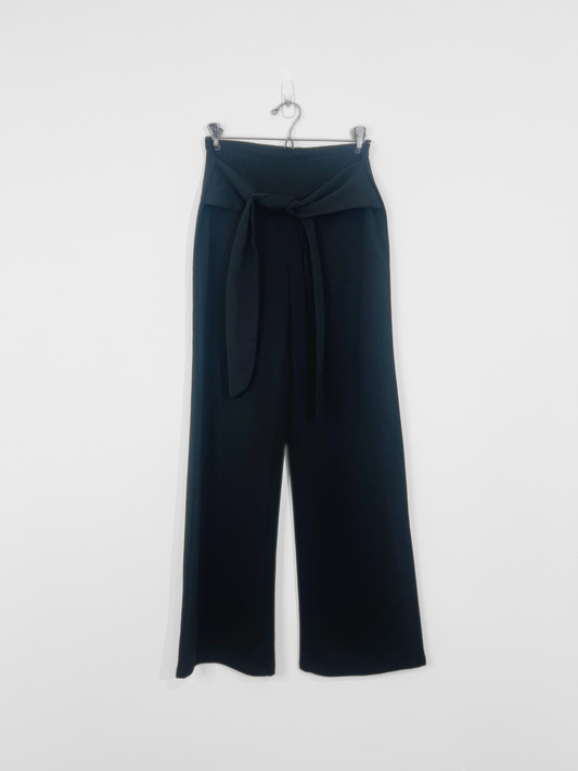 Black Pants (Medium)