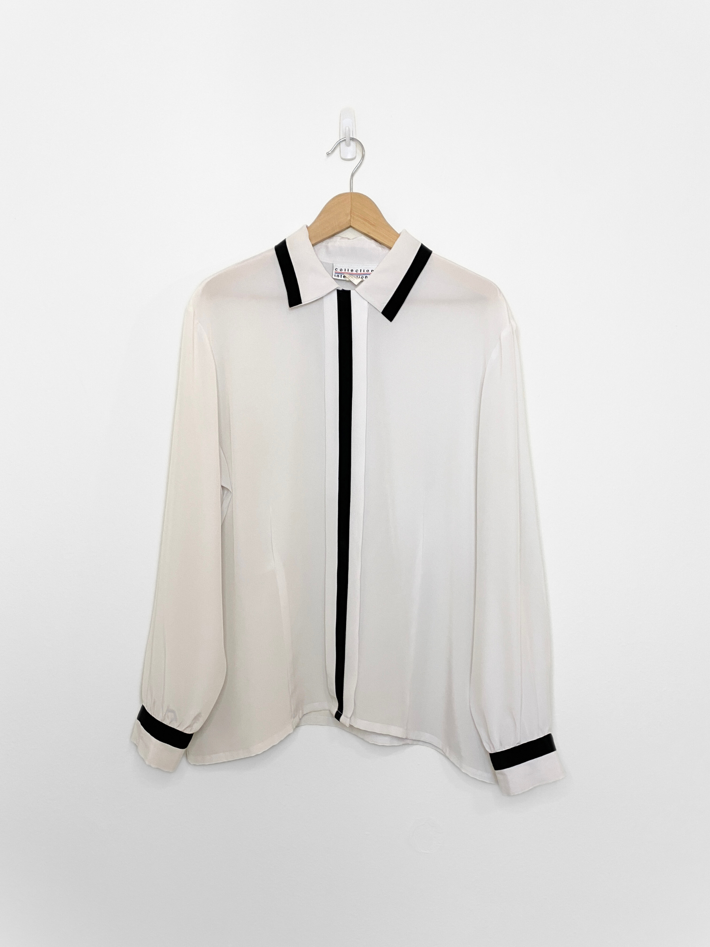 Black Lined White Blouse (X)