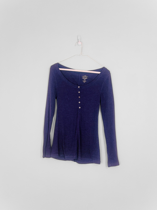 Purple Longsleeve Top (Medium)
