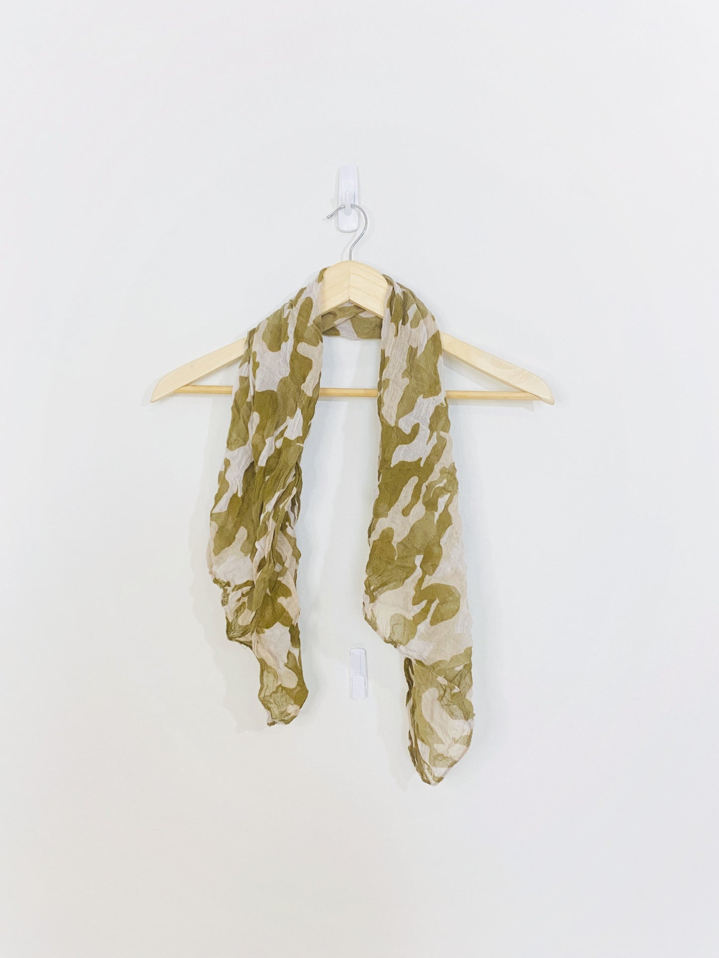 Short Camo Scarf