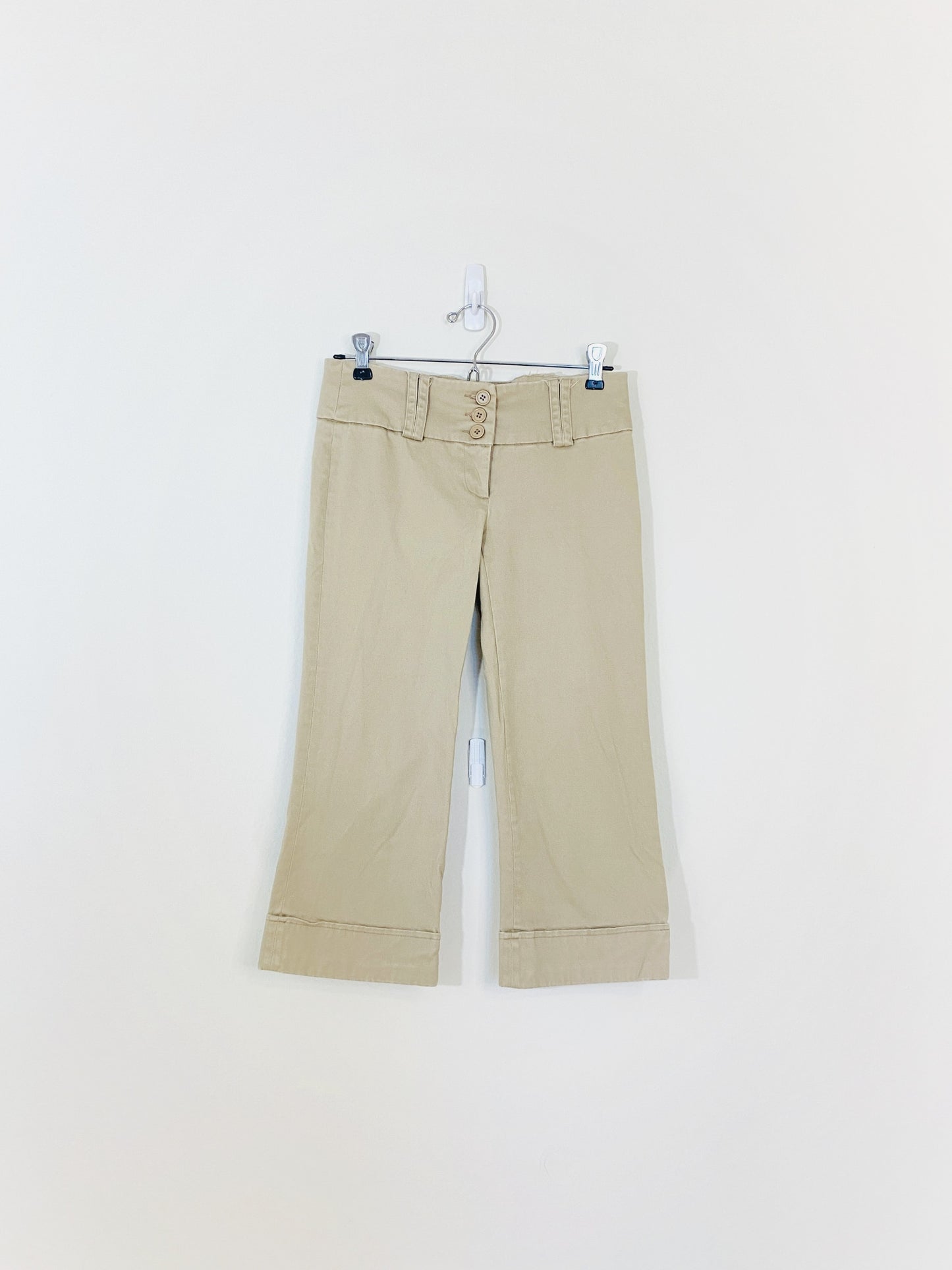 Tan Cuffed Capri (Size 3)