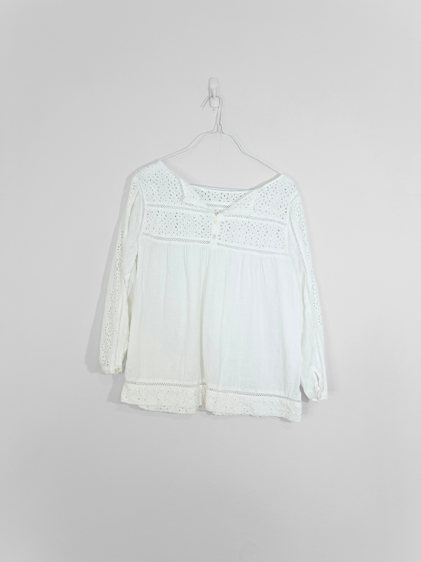 White Linen Blouse (Medium)