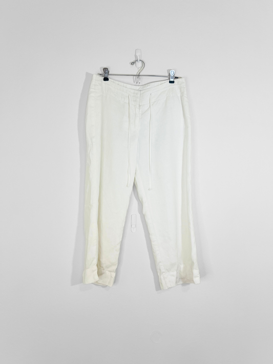 White Linen Capri (Size 8)