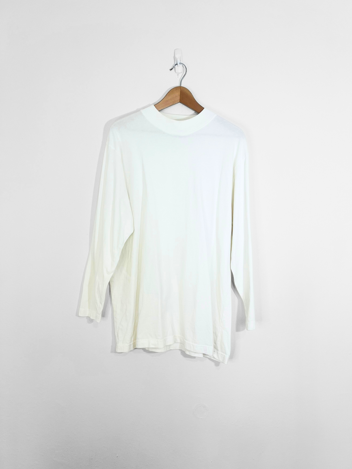 White Long-sleeve Top (2X)