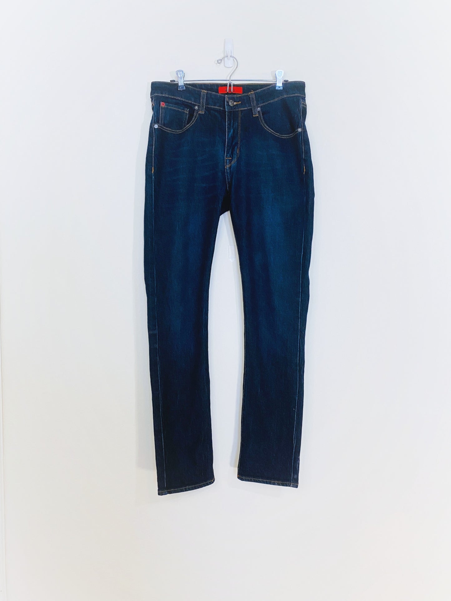 Dark Wash Jeans (W322, L32)
