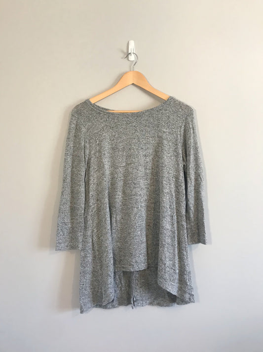Grey Knit Top (Large)