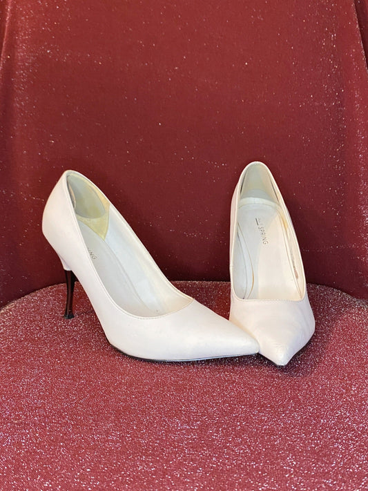 White Heels (Size 7.5)