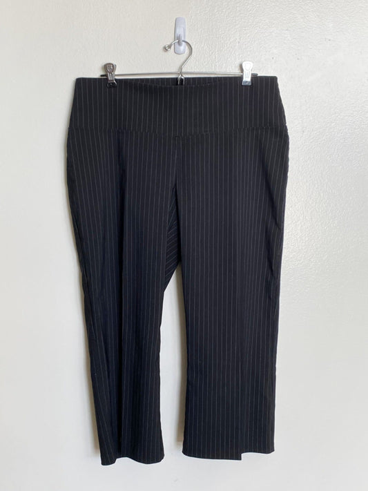 Striped Capri Pants (Size 11)
