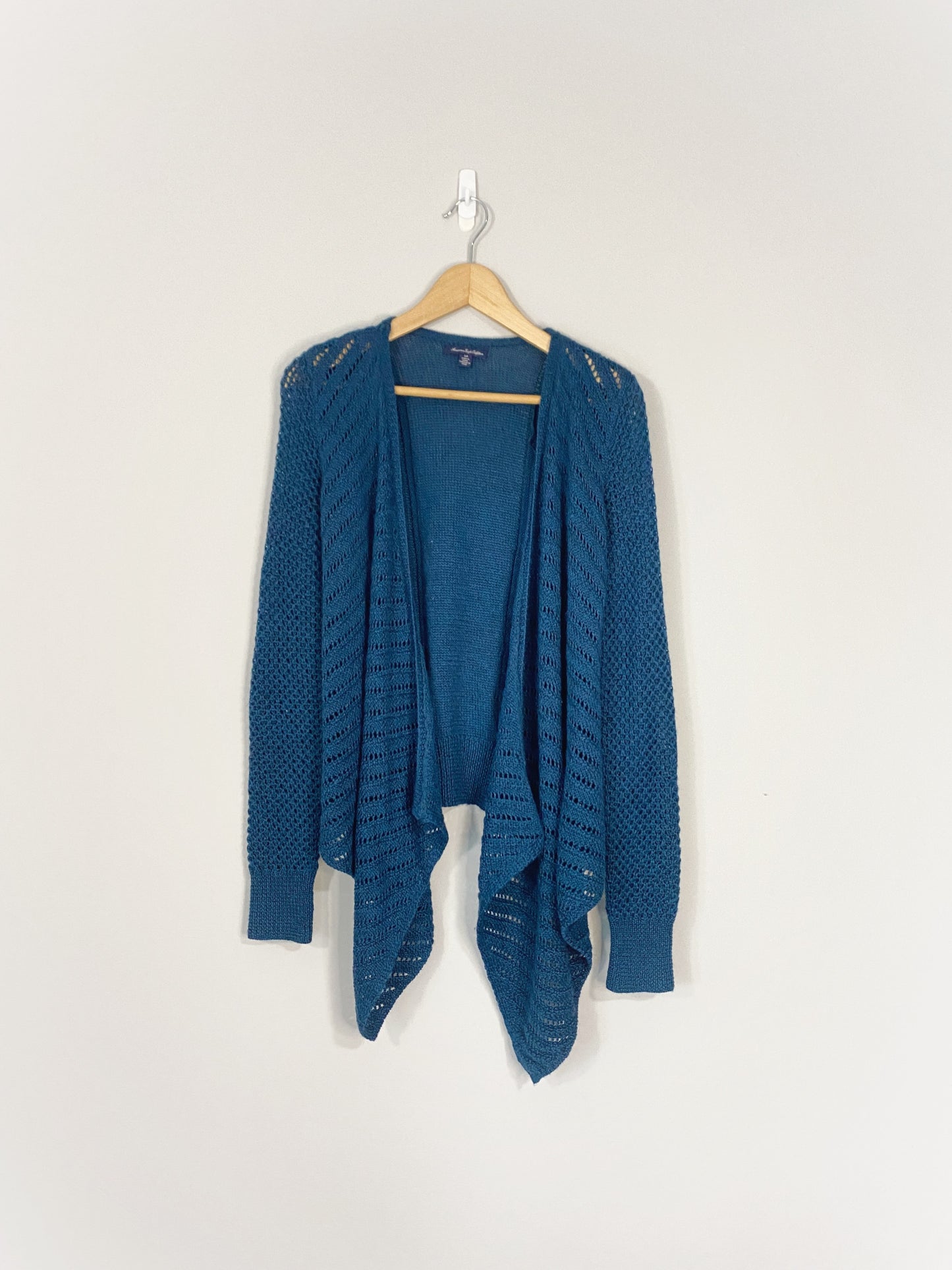 Cardigan en tricot bleu sarcelle (petit)