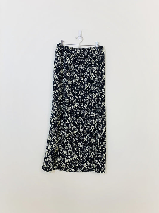 Floral Skirt (XL)