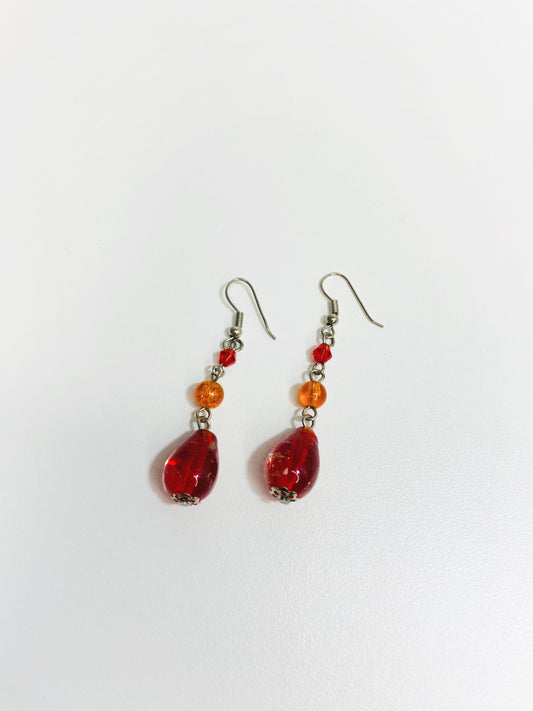 Boucles d'oreilles pendantes rouges